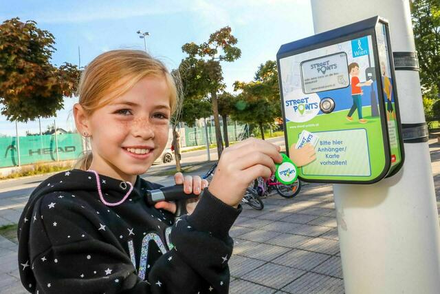 Street-Points animiert zum Zufußgehen im Bezirk. | Foto: Christian Fürthner