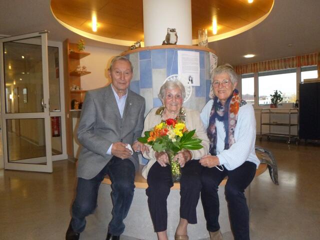 Georg Kransteiner, Hedwig Nigl und ihre Tochter Frau Necker (v.l.) | Foto: Seniorenbund Wels