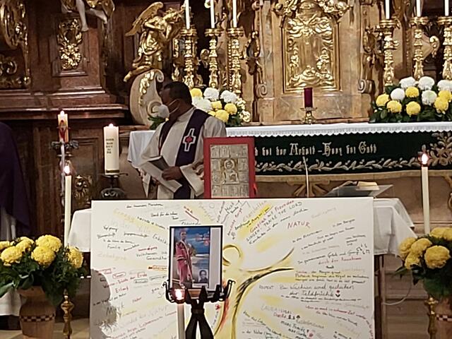 In Steinakirchen wurde Kaplan Samuels Vater gedacht. | Foto: Franz Zeitlhofer