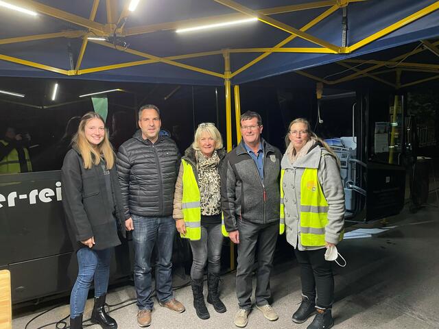 Beim Impfbus in Hainfeld wurden 310 Leute geimpft. Das Team: M. Lechner, T. Schweiger, V. Brandstetter, A. Pitterle, M. Hauss