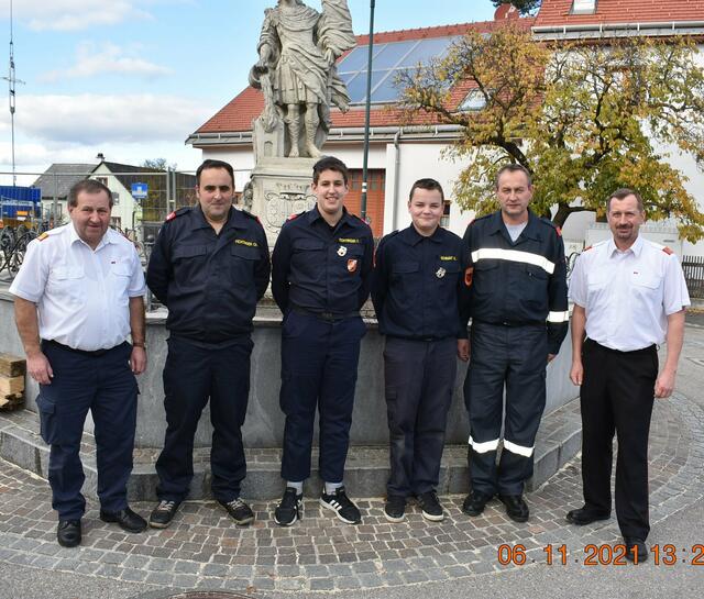 BR Engelbert Mistelbauer, HBM Christian Fichtinger, JFM Florian Fichtinger, JFM Robin Schnait, BI Herbert Schnait und HBI Martin Bernleitner