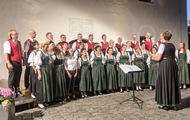 Das traditionelle Kärntner Adventkonzert mit dem Singkreis Fresach