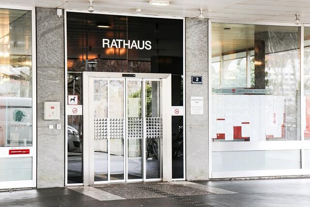 Die Bürgerservicestelle im Neuen Rathaus Leoben ist auch während des Lockdowns geöffent.