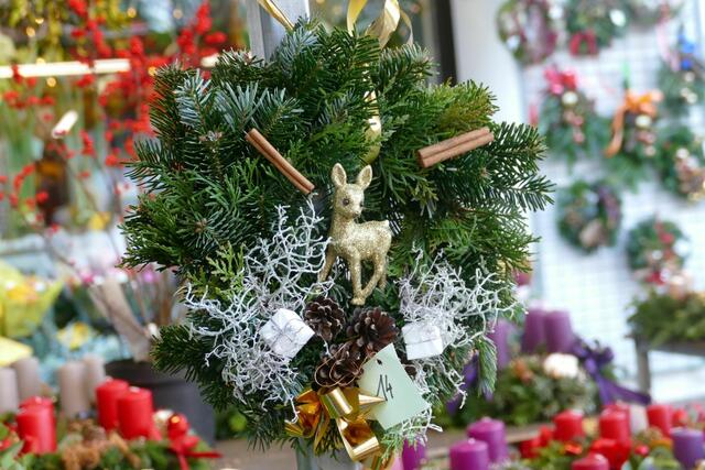 Ob daheim oder ein gemütliches Platzerl im 17. Bezirk – wir wollen deine Bilder von der schönsten Weihnachtsdekoration! | Foto: E.Graf