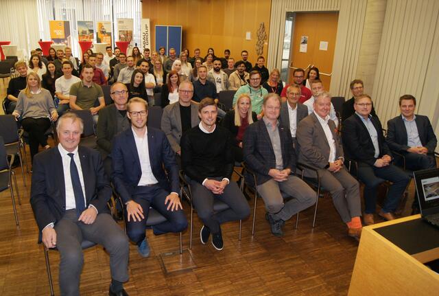 16 Bauingenieurwesen-Studierende wurden mit Firmenstipendien ausgezeichnet. | Foto: FH OÖ