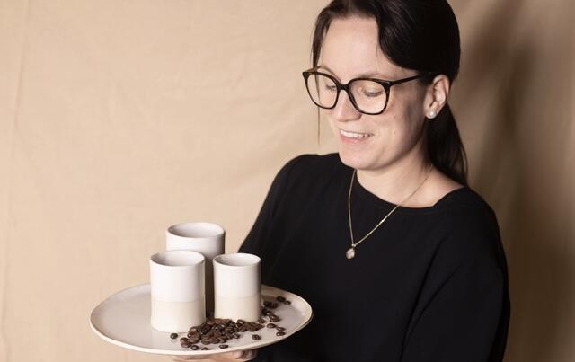 Sandra Stöger bietet Kreatives aus ihrer Werkstatt.  | Foto: Stöger