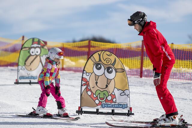 Der Zauberteppich auf der Veitscher Brunnalm ist bereit für die Kids. Steiermark Tourismus und TRV HOCHsteiermark.