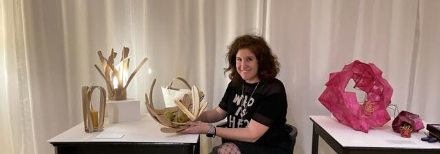 MONA MARINA zeigte ihre vielfältigen Werke erstmals bei einer großen Ausstellung in Innsbruck.