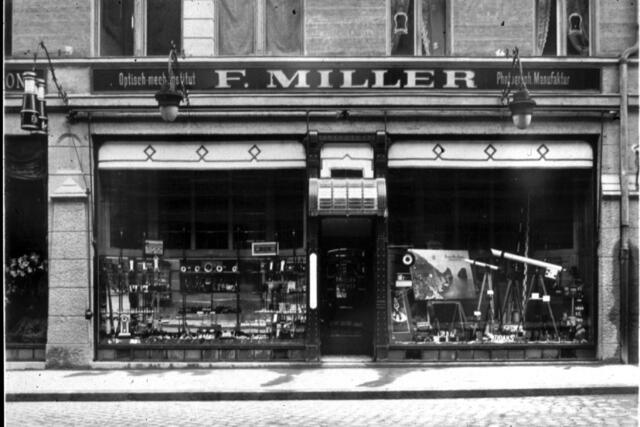 Geschäft von damals „F. Miller“