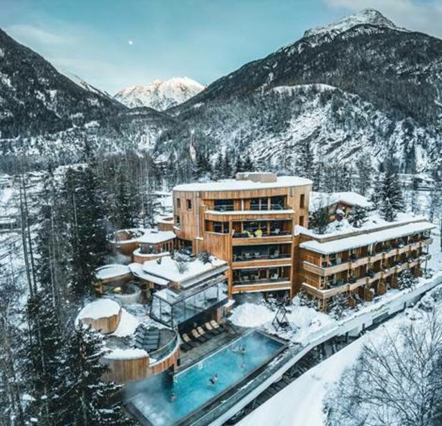 Naturhotel Waldklause ist Hotel des Jahres 2022