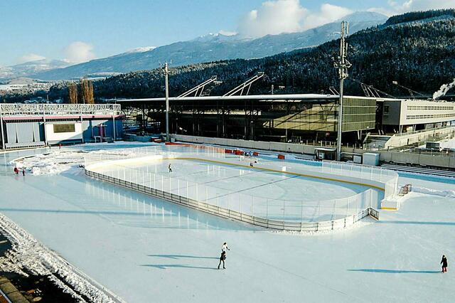 Auch der Außeneisring bei der Olympiaworld öffnet seine Pforten.