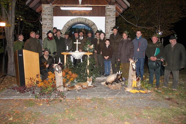 Bereits vor dem Corona-Lockdown fand die Hubertusmesse der Jagdgesellschaft Deutsch Tschantschendorf bei der Hubertuskapelle statt. | Foto: Michael Unger