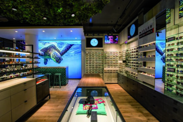 Innenansicht Miller United Optics im Kaufhaus Tyrol