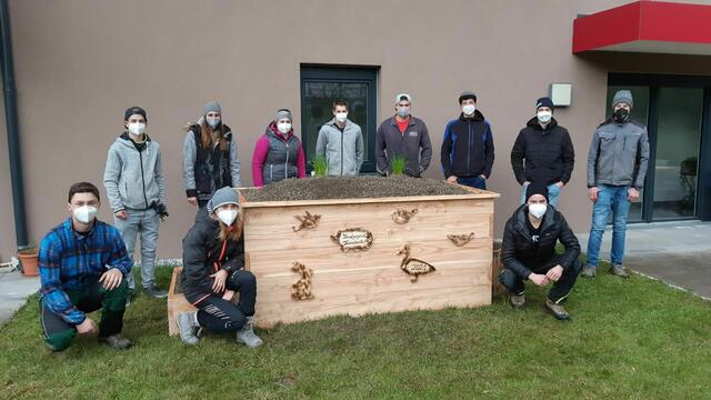 Auch die Landjugend Taxenbach konnte überzeugen und gewann mit ihrem Projekt (Bau eines Hochbeetes für das Betreute Wohnen im Ort) die Bronzemedaille.