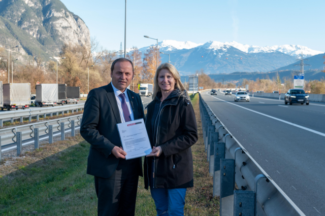 LH-Stv. Josef Geisler mit VizeBgmIn. Iris Zangerl-Walser.