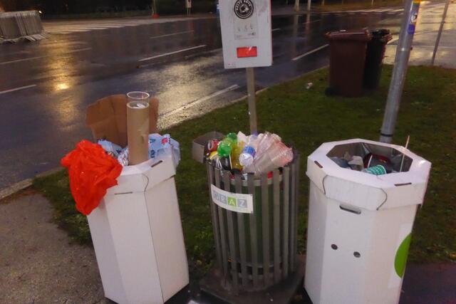 "Plastik" und Papier, die Hauptfraktionen beim Graz Marathon 2021, werden dann doch etwas anders entsorgt...