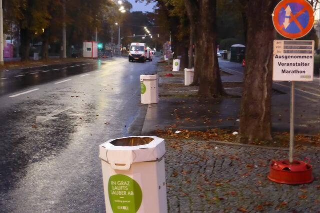 "... IN GRAZ LÄUFTS SAUBER AB ..." 
Am Ende sollte dann die PR siegen...