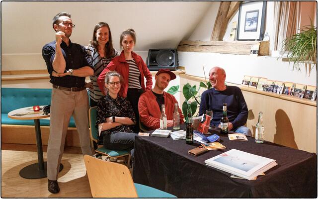 Da lief der "Schmäh": Rudi Woetzlmayr (rechts) mit der Band "Chuffdrone", die am 6. November 2021 im Jazzclub Raab ihre neue CD präsentierte. 
