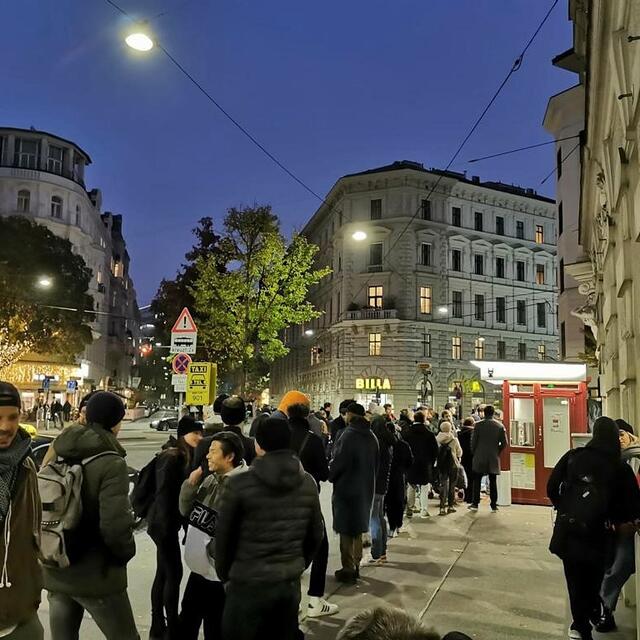 Für die kreative Küche stellt man sich auch gerne an. | Foto: Ausgabe