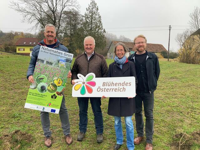 Naturparkobmann Bgm. Reinhold Höflechner, Bgm. Wolfgang Neubauer, Blühendes Österreich -Ines Lemberger, Naturpark GF Matthias Rode | Foto: Billa_Erwin_Scheriau