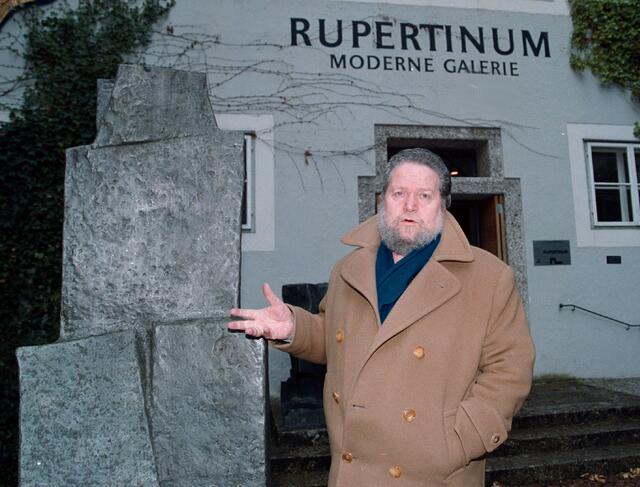 Peter Weiermair war ehemalige Direktor des Rupertinums und liebte die Fotografie. | Foto: Archivfoto Franz Neumayr