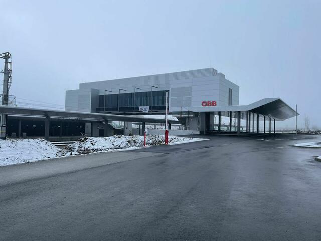 Am neuen Bahnhof Kühnsdorf-Klopeiner See soll die "Mobilitätszentrale Südkärnten" eingerichtet werden.