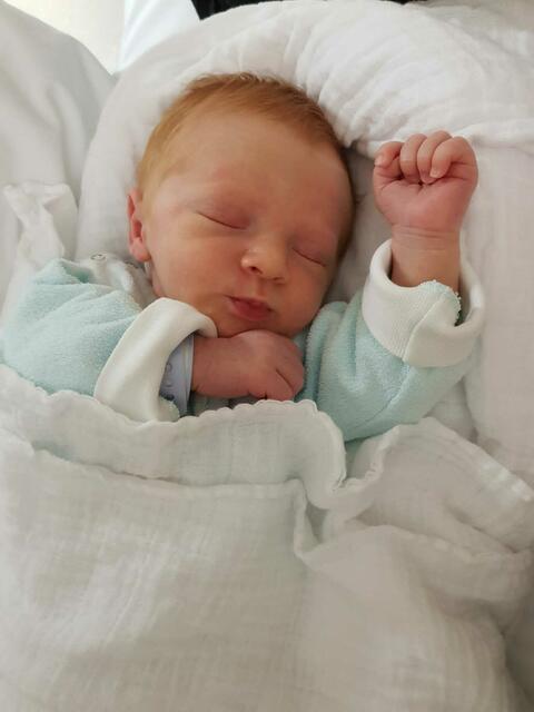 Elias
Geburt: 3. Oktober
51 cm, 3.360 g
Melanie Antoniuk und Christoph Jauk aus Wagna | Foto: Privat