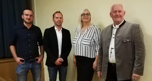 St. Oswalds Bürgermeister Michael Spörker (2.v.l.) mit seinen Vizebürgermeistern René Ruhmer, Karin Pöschko und Walter Peherstorfer (von links). | Foto: Gemeinde St. Oswald