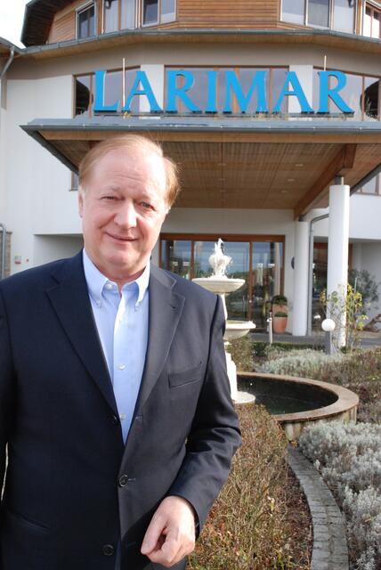 Johann Haberl, Inhaber des Stegersbacher Hotels Larimar, fordert ein Aufsperren der österreichischen Hotellerie per 12. Dezember. | Foto: Larimar