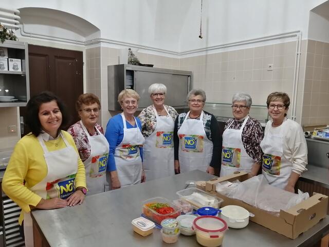 Obfrau Hofstetter mit ihren Damen vom Vorstand  der Senioren | Foto: Gertrude Hofstetter