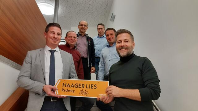 Von links: Andreas Obermayr (Bürgermeister in Neukirchen bei Lambach), Manfred Roitinger (Bgm. Weibern), Karl Kaser (Bgm. Bachmanning), Franz Haider (Bgm. Aichkirchen), Philipp Möslinger (Vizebgm. Gaspoltshofen), Konrad Binder (Bgm. Haag am Hausruck) | Foto: Marktgemeinde Haag