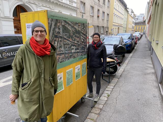 Bei fünf Infostandln in der Bernardgasse konnten die Neubauer ihre Wünsche für die Umgestaltung einbringen.  | Foto: tatwort