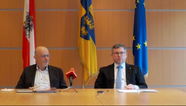 Finanzdirektor Georg Bartmann und Finanzlandesrat Ludwig Schleritzko bei der Pressekonferenz. | Foto: Screenshot: Zeiler