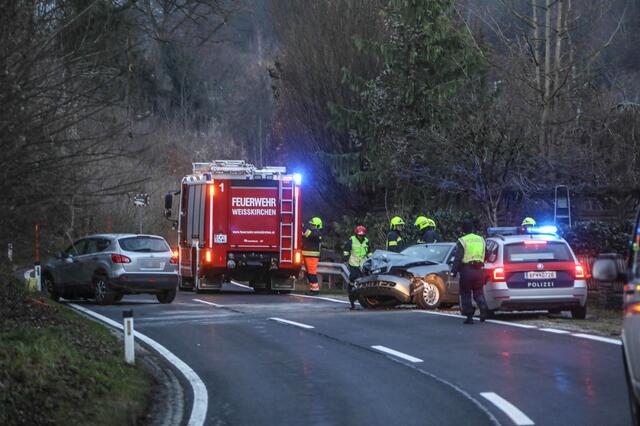 Ein Lenker wurde bei dem Crash verletzt. | Foto: laumat.at