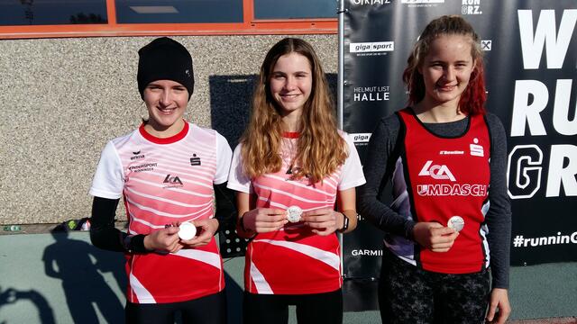 Laura Tatzreiter - Livia Taibon - Julia Losinskyj | Foto: LCA