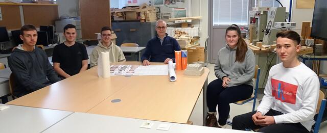 Martin Hammerl, Lukas Schweighofer, Marcel Friesenbichler, Prof. Peter Derler, Mira Hainisch und Rainer Glavanovits (v.l.) | Foto: HTL Pinkafeld