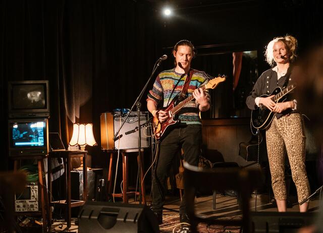 Die Konzertreihe »Sonntagskind« im Kulturcafé Max erfreut sich großer Beliebtheit | Foto: Alexander Galler / Isorauschen