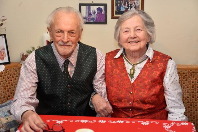 65 Jahre Verheiratet Margareta Und Alois Endl Feiern Eiserne Hochzeit 