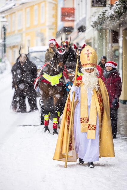 Der Nikolaus besuchte am gestrigen Sonntag die Kinder im Mariazellerland.