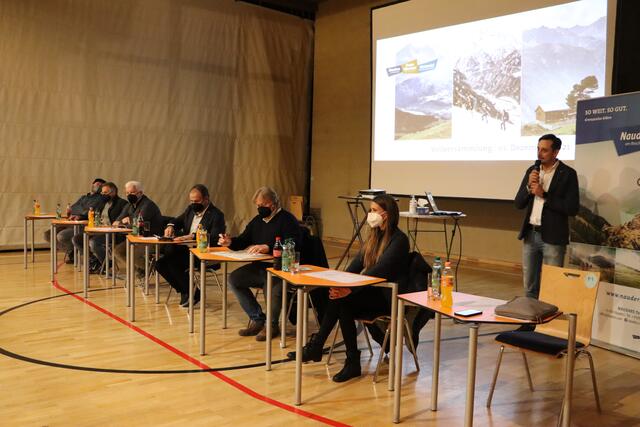 Bei der Vollversammlung des Tourismusverbandes Tiroler Oberland wurde eine Bilanz des abgelaufenen Tourismusjahres gezogen. | Foto: Siegele