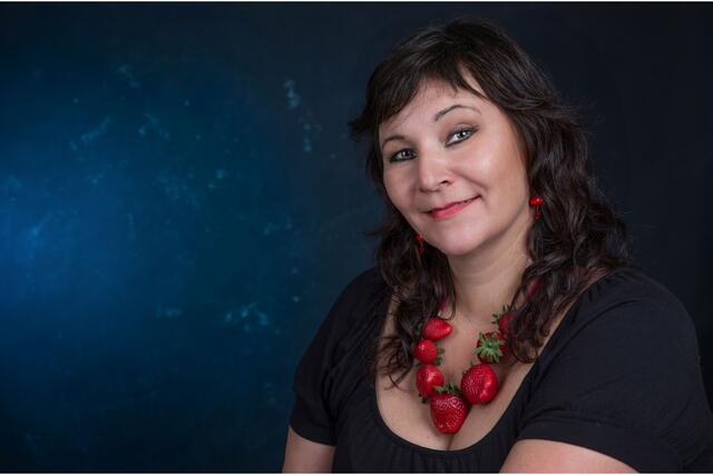 Corona Gsteu (57), Künstlerin | Foto: Fotofally