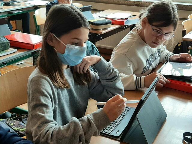 Erst- und Zweitklässler der digi TNMS – Musikmittelschule Kirchdorf wurden mit iPads versorg | Foto: digi TNMS – Musikmittelschule Kirchdorf