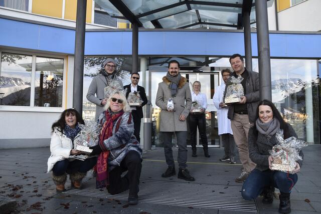 Hubble, Pichler, Steinhofer, Baumgartinger, Vogl (Guglhof), Abazovic (stv. Pflegedir.), Sandhofer (stv. ärztl. Dir.), Brudl, Brabec (v. l.).  | Foto: Thomas Fuchs