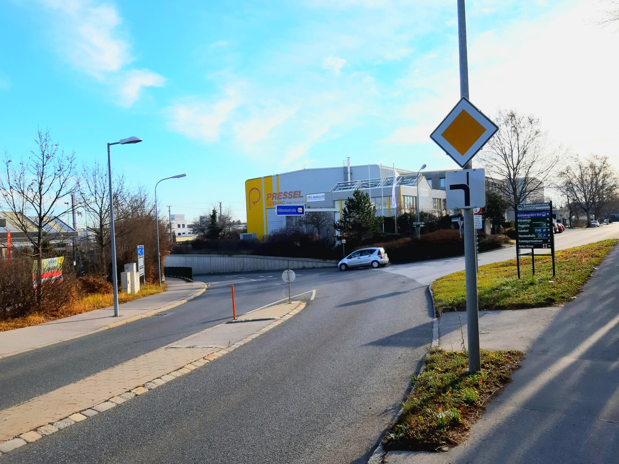 Verkehrs ABC Abknickende Vorfahrtsstraße Baden Verkehrs ABC Abknickende Vorfahrtsstraße Baden