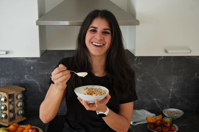 Daniela Skerbinz aus Kindberg ist Diätologin und Ernährungspädagogin. Sie gab meinbezirk.at einige Tipps rund ums Abnehmen und verriet die fünf wichtigsten Bestandteile einer gesunden Ernährung.  | Foto: Skerbinz