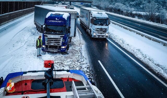So sah es heute früh auf der A2 aus, die FF Mooskirchen und die FF Steinberg waren im Einsatz. | Foto: FF Mooskirchen