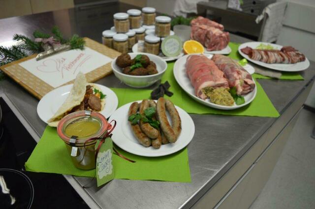 Ganz egal, was zu Weihnachten auf den Tisch kommt: Wenn man weiß, woher die Lebensmittel kommen, schmeckt es noch besser. | Foto: LK OÖ