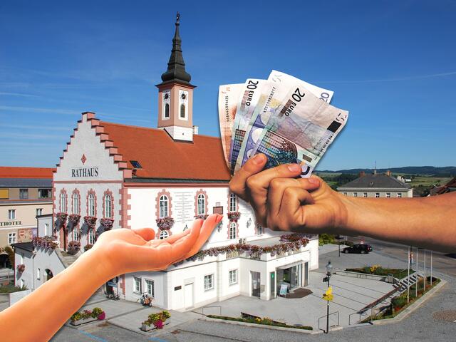 Die Stadt fordert Ausbildungskosten von einer ehemaligen Mitarbeiterin zurück. | Foto: Fotos: Archiv/pixabay, Montage: Triebelnig