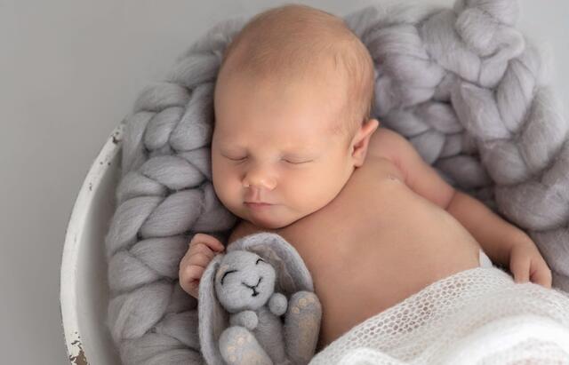 Mia-Amelie
Geburt: 19. September
50 cm, 3.300 g
Bettina Adam und Jürgen Wiedner aus Seggauberg | Foto: Gabriele Schipfer Fotografie