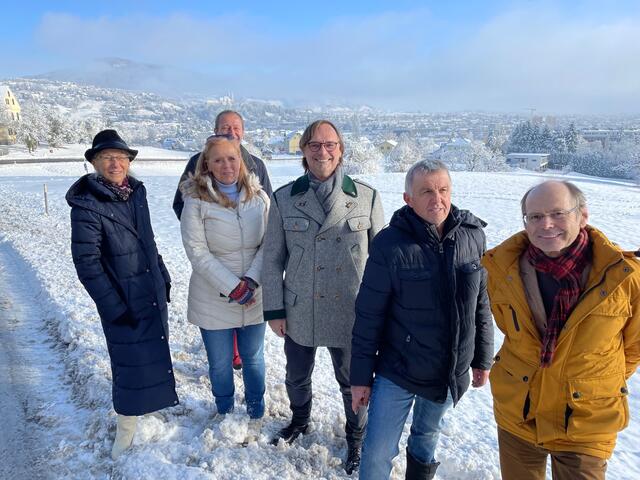 Beim Pressetermin v.l.: Umweltreferentin der Stadt Weiz Barbara Kulmer, Engelbert Hierzer (hinten), Referent für ländliche Entwicklung, Vzbgm. Monika Langs, Bürgermeister Erwin Eggenreich, Franz Schlögl (Infozentrum Gutenberg/Raabklamm) und Vzbgm. Oswin Donnerer. | Foto: Hofmüller (4x)